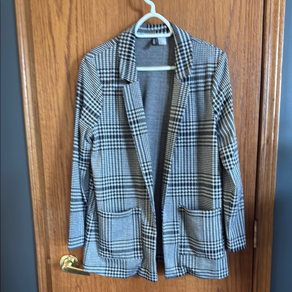 Plaid Women's Jacket - Black and White